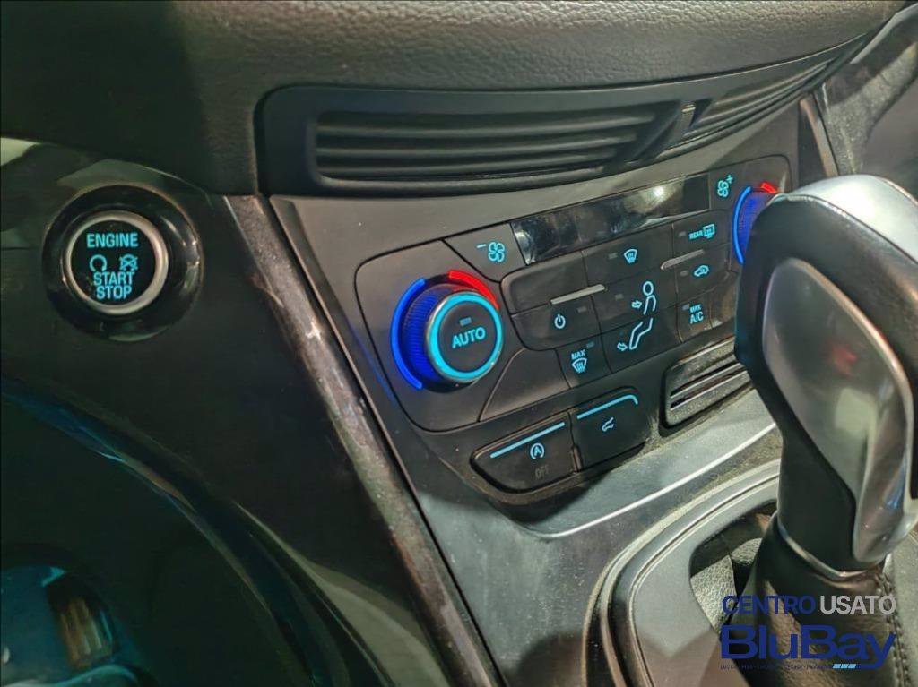 FORD Kuga 2.0 TDCI 150 CV S&S 4WD Powershift Titanium