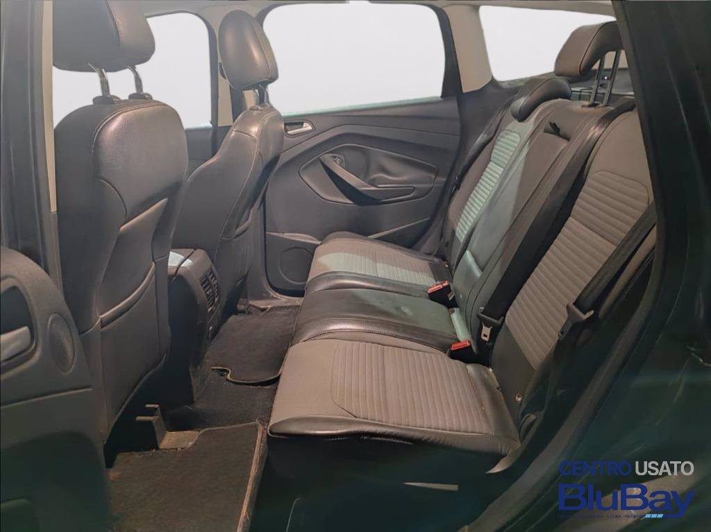 FORD Kuga 2.0 TDCI 150 CV S&S 4WD Powershift Titanium