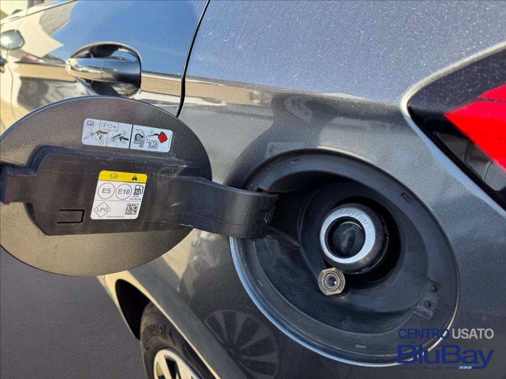 FORD Fiesta 1.1 75 CV GPL 5 porte Titanium