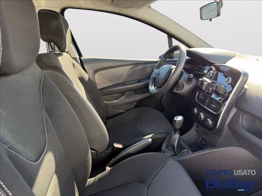 RENAULT Clio 1.2 75CV 5 porte Life