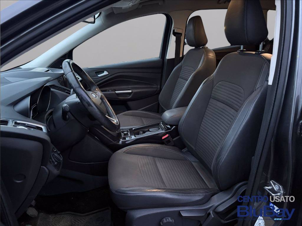 FORD Kuga 2.0 TDCI 150 CV S&S 4WD Titanium