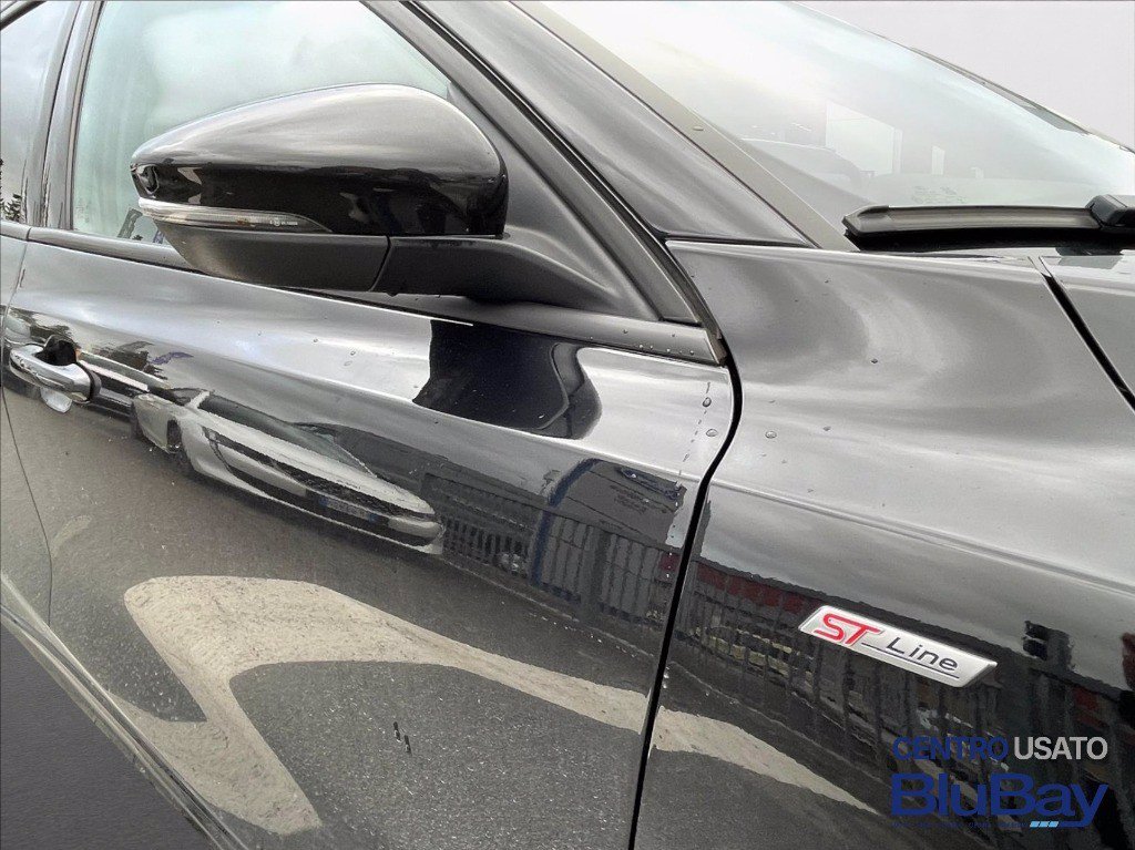 FORD Focus 1.0 EcoBoost Hybrid 125 CV 5p. ST-Line