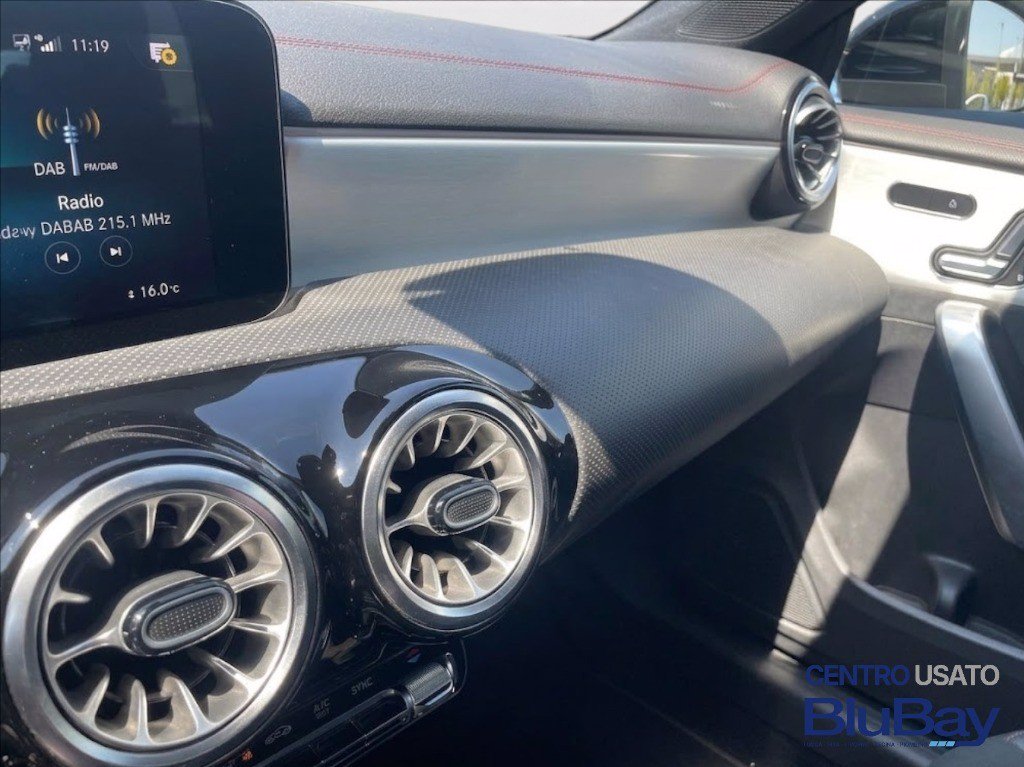 MERCEDES Cla coupe 200 d premium auto