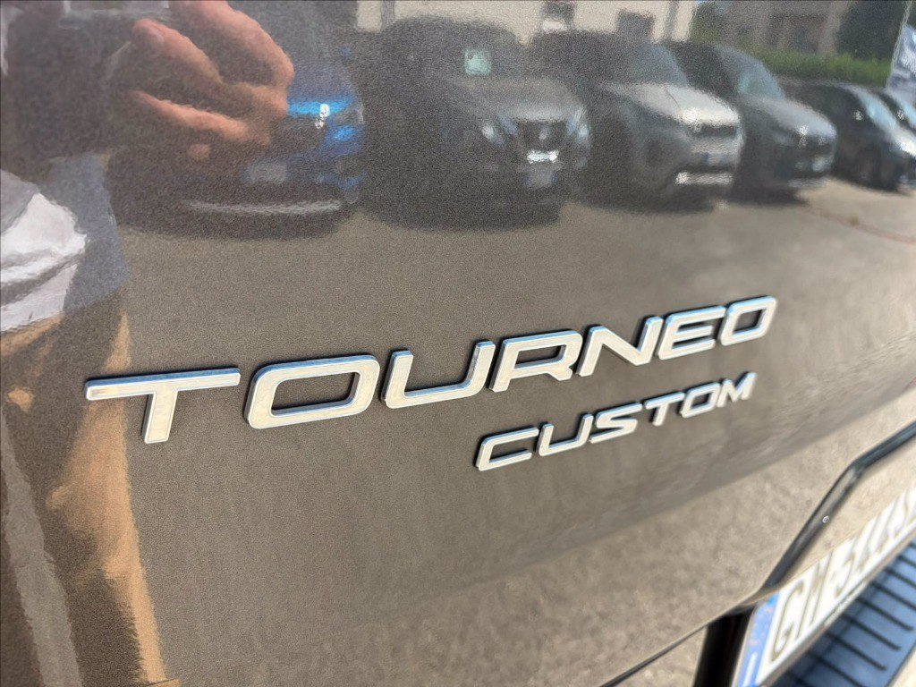 FORD Tourneo Custom 320 2.0 tdci 170cv Titanium L1H1 auto E6.2