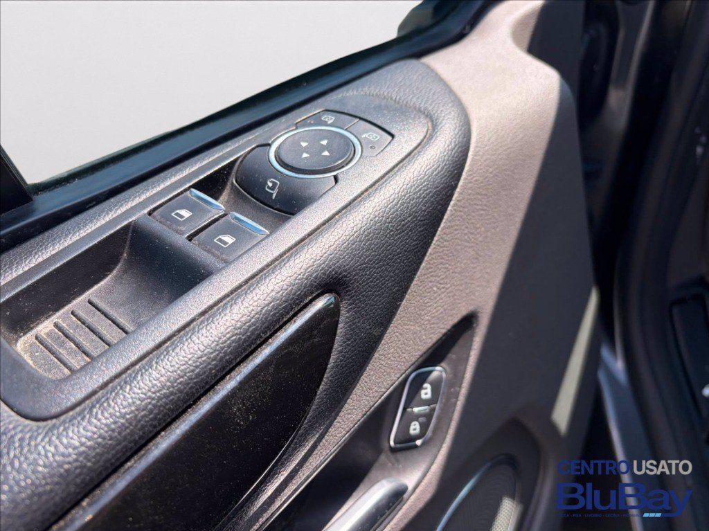 FORD Tourneo Custom 320 2.0 tdci 170cv Titanium L1H1 auto E6.2