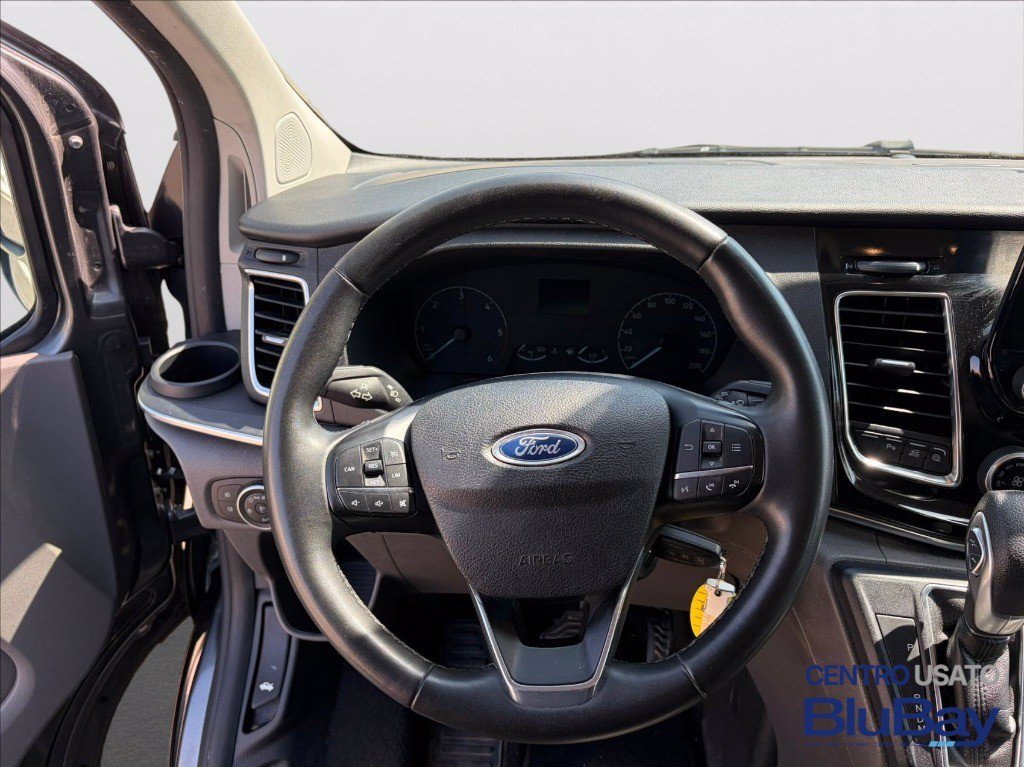 FORD Tourneo Custom 320 2.0 tdci 170cv Titanium L1H1 auto E6.2